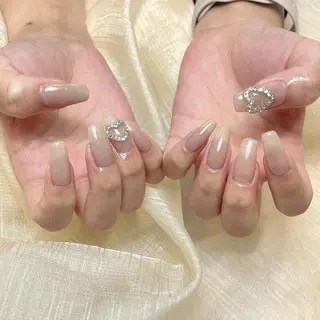 ネイル RAFFINE haru🦋🩵のネイルデザイン