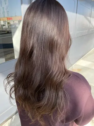 ロング カラー 長谷川 沙紀のヘアスタイル