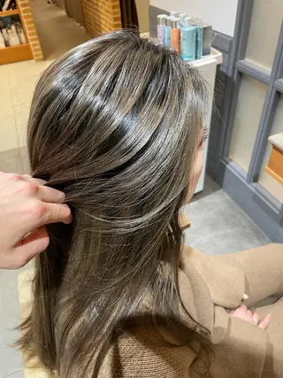 ロング カラー Lia所属・皆木 智晴のヘアスタイル