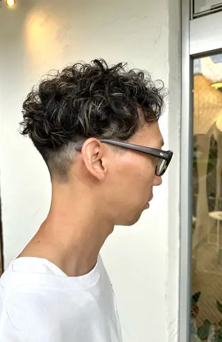 ショート Sabby所属・Sabby氏川洸希 パーマのヘアスタイル