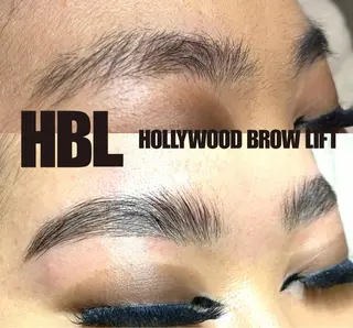 アイブロウ Mekukuru ミィククルの眉毛・アイブロウイメージ