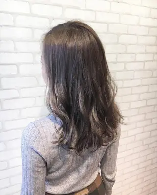 ロング ミヤザキ タクトのヘアスタイル