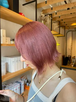 ミディアム EIGHT サイショ ミズキのヘアスタイル