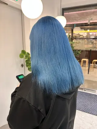 セミロング カラー SALOWIN新宿三丁目 Frente店所属・薄田 珠美のヘアスタイル