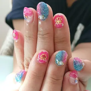 ネイル QULEONAIL所属・大城 裕麻のネイルデザイン