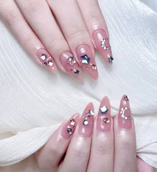 ネイル M🌷nail 長さだし専門店のネイルデザイン