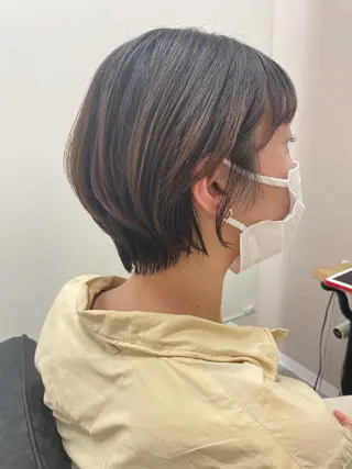 ショート 色白に見える暗髪 梅田・増田のヘアスタイル