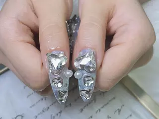 ネイル One plus StudioNailのネイルデザイン