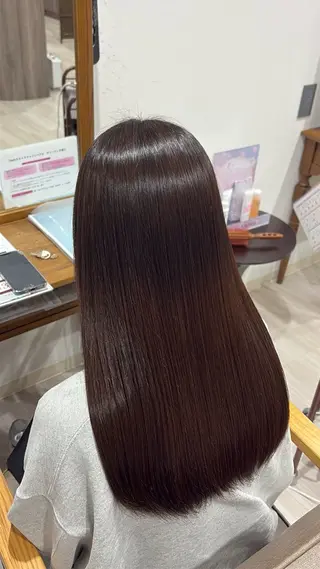 カラー Attrait by Clipper所属・オオニシ ミカのヘアスタイル