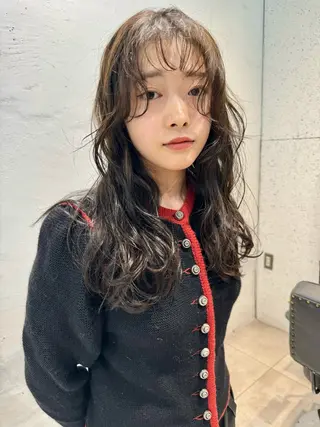 ロング パーマ 顔周りカット/透明感 カラー✂️MEIのヘアスタイル