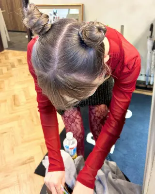 ロング カラー パーマ ヘアアレンジ 髪と音処　マトぺ所属・デザインカラー/ボブ ブリーチカラー/ユリのヘアスタイル