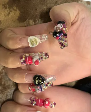 ネイル plaisir所属・plaisir プレジールネイルのネイルデザイン