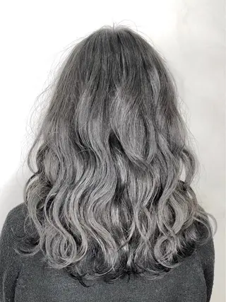 ミディアム カラー 美髪矯正 🌈髪質改善 山下のヘアスタイル