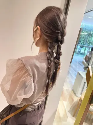 ロング カラー ヘアアレンジ ブリーチ/レイヤー 🌻Mutsumiのヘアスタイル