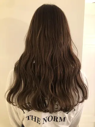 カラー ブリーチカラー🎀 韓国風/寺門美優のヘアスタイル