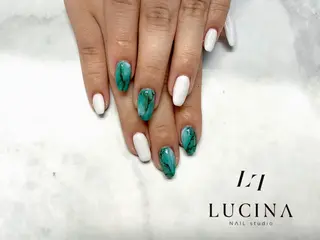 新橋 ルキナ スタッフのネイルデザイン