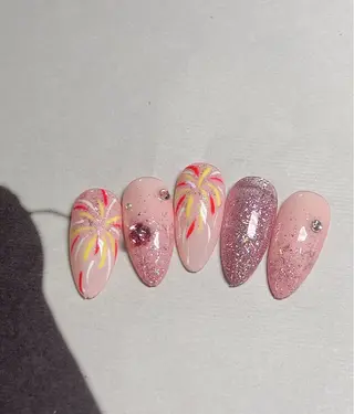 ネイル コウ ヨウのネイルデザイン