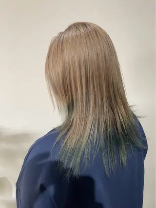 セミロング Re room.所属・Re room. 女性スタイリストのヘアスタイル