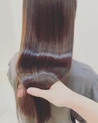 セミロング たけだゆめ ダブルカラーのヘアスタイル