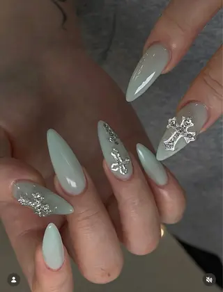 ネイル Lyna 池袋のネイルデザイン