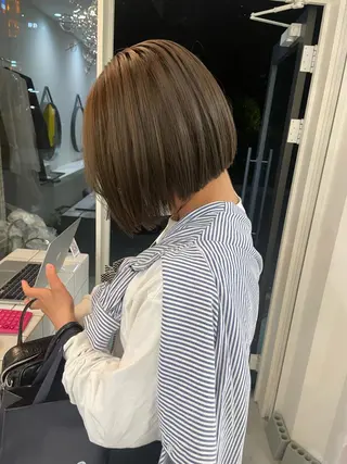 ショート カラー Koto🌿 ブリーチなしカラーのヘアスタイル