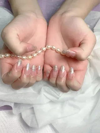 ネイル pink ladyサロン所属・べ にのネイルデザイン