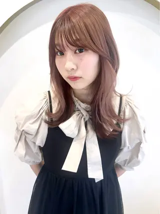 セミロング ﾐﾚｲ/ﾐﾙｸﾃｨｰ ｶﾗｰ/梅田美容室のヘアスタイル