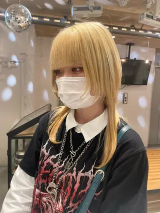 ミディアム カラー 艶ハイトーン👑♡ NATSUKIのヘアスタイル