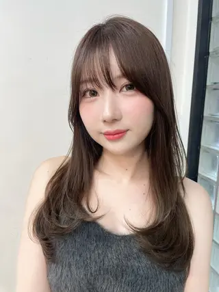 ロング 🍑暖色／レイヤー／ 真希🎀のヘアスタイル