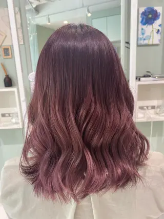 ミディアム カラー カマチョ タイスのヘアスタイル