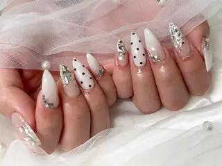 ネイル Roi〈ロワ〉 Minakoのネイルデザイン