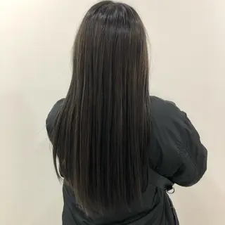 ロング カラー akane .のヘアスタイル