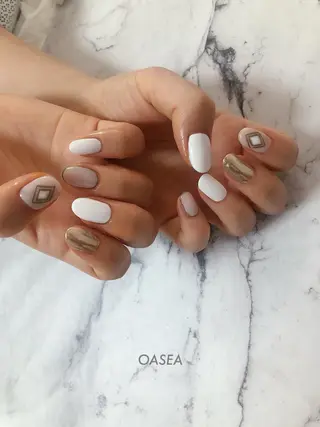 ネイル 🌞💜 KAORI 🌴のネイルデザイン