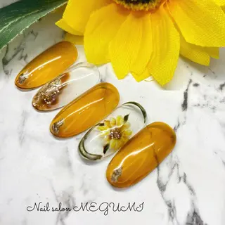 ネイル Nail salon MEGUMIのネイルデザイン