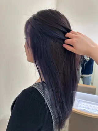 ロング カラー タイトボブ個性派カラ ーAKANEのヘアスタイル