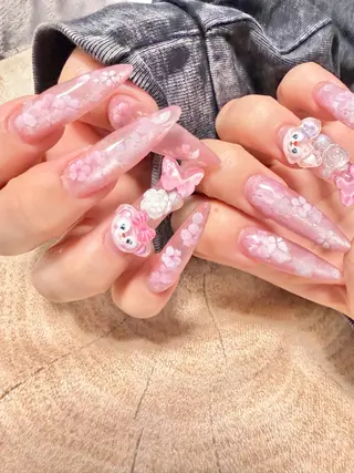 ネイル 近藤 美春のネイルデザイン