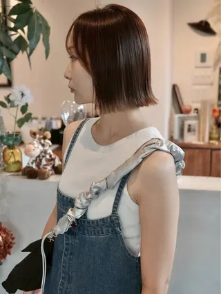 ショート カラー (h)wim ウィムのヘアスタイル