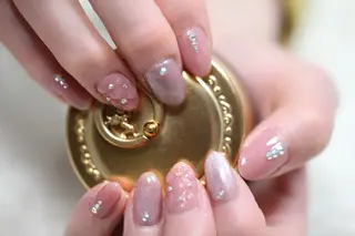 ネイル ママリンド　志村坂上店所属・しみ えんのネイルデザイン