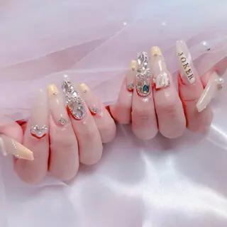 ネイル Mari 🎀六月移転のネイルデザイン