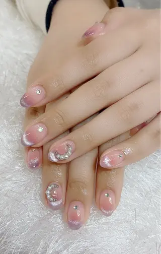 ネイル 佐藤 依娜のネイルデザイン