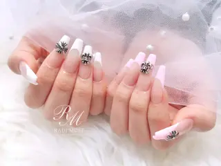 ネイル Radi'Muse所属・Radi'Muse Rinaのネイルデザイン