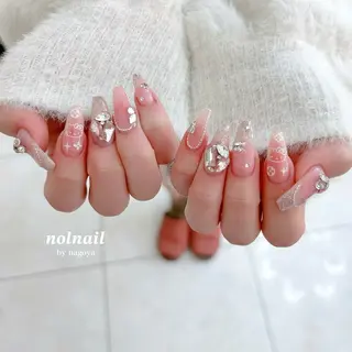 ネイル 安井 寛奈のネイルデザイン