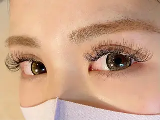 マツエク・マツパ mi:neige所属・mi:neige MIKUのマツエク・マツパデザイン