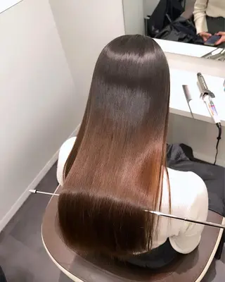 セミロング Wisteria所属・美髪特化✨ 伊織✨縮毛矯正✨のヘアスタイル