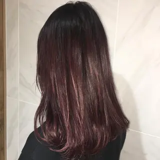 ロング カラー 荒木 依莉亜のヘアスタイル