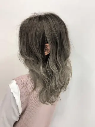 セミロング カラー 山内 聡史のヘアスタイル