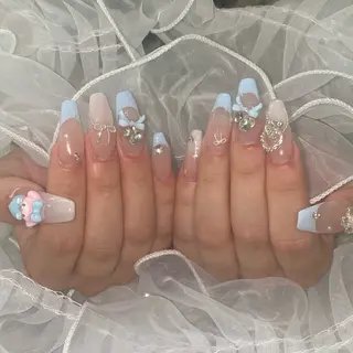 ネイル Roi〈ロワ〉 Reikaのネイルデザイン