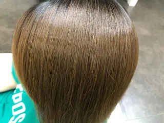 ミディアム 芝田 望優のヘアスタイル