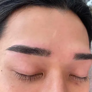 メンズ マツエク・マツパ アイブロウ TOPアイリスト ふたつぎちさとのマツエク・マツパデザイン