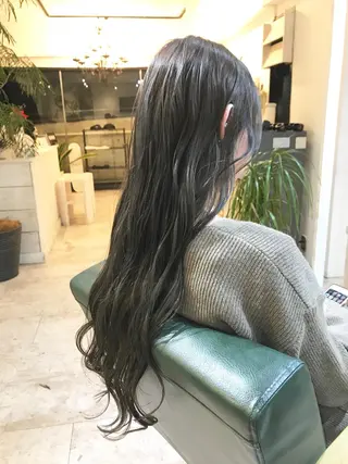 ロング カラー シンプル+αな デザインを 松崎陸のヘアスタイル